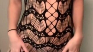 Vicky Stark: Vestidos Sexy Probar en el vídeo Leaked