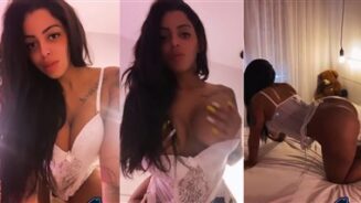 Un video de Stephanie Silveira mostrando lencería blanca desnuda, que fue leaked