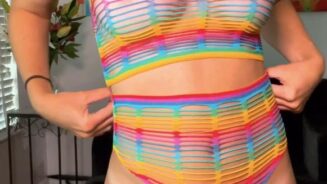 Vicky Stark Sudadera con capucha Traje de ganchillo En Onlyfans Video Leaked