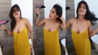 Anabella Galeano: Sexy ver a través de camisón tease vídeo Leaked