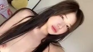 Hunyan Pui Yi Desnudo Patio al aire libre Onlyfans Video Leaked