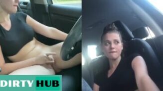 Blake Blossom masturbándose en un video del coche onlyfans