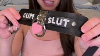 Christina Khalil corrida zorra collar regalo Onlyfans Leaked