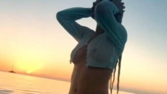 Iggy Azalea Desnuda sesión de fotos mojada: Onlyfans Video Leaked