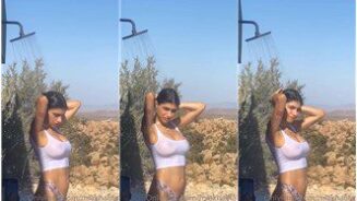 La ducha sin censura de Mia Khalifa