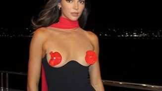 Kendall Jenner's Pasties Vestir con franqueza Vídeo Leaked