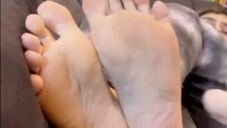 Mia Khalifa POV: Cosquilla de los pies OnlyFans Video Leaked