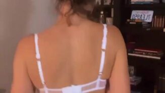 Amanda Cerny: Sexy G-String Bailando Onlyfans Video Leaked