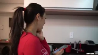 Viendo a Ligia Mayra teniendo intenso sexo anal