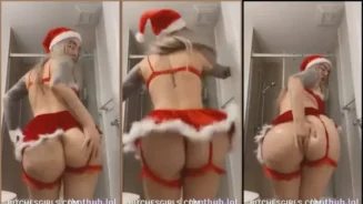 La deliciosa Jen Brett vestida de Papá Noel meneando su culazo con una falda súper corta