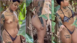 Vitoria Stefany luciendo desnuda en un ambiente tropical con su coño a la vista