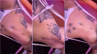 Yasmin Cat aparece sin ropa mostrando sus tatuajes en el cuerpo