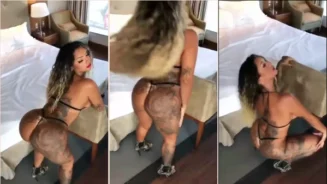 Débora Brasil haciendo twerking con micro bragas en el trasero