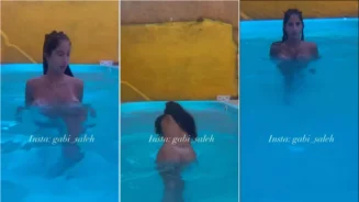 Gabi Saleh, la joven, fue captada nadando en la piscina sin ropa