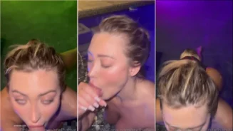 Stefbabyg, una atractiva rubia, aparece desnuda junto a la piscina junto a su pauzudo novio