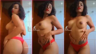 TikTok influencer, Amanda Luz, fue captada bailando en bragas y con los senos expuestos