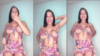 Wátina Mara baila provocativamente en casa completamente desnuda