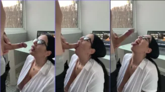 Estudiante de grandes tetas tiene sexo oral con su profesora y recibe esperma en la boca