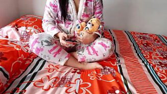 Compartiendo cama con mi prima