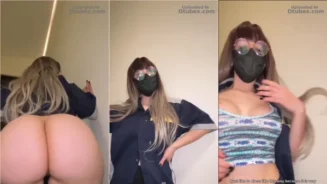 Teniendo relaciones íntimas con la joven encargada de la limpieza